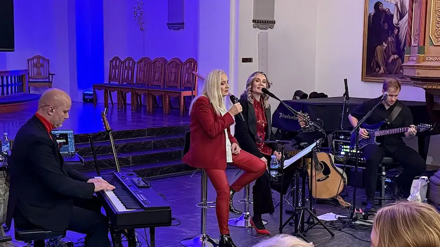 Hjertevarm Anne Linnet i Rønne